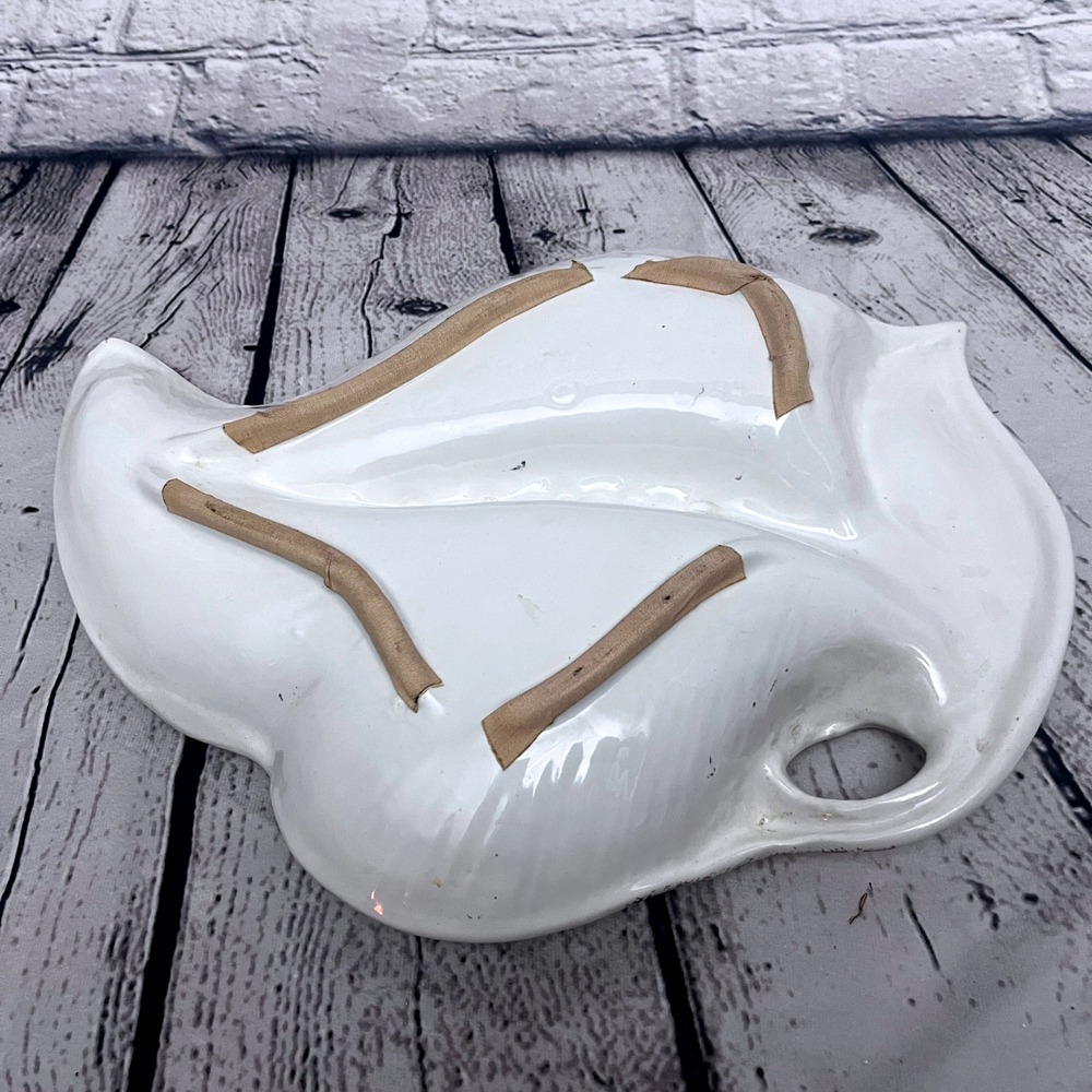 Vintage MCM Maurice of California Pottery Leaf Shaped Ashtray Gold Trim White - Picture 5 of 6